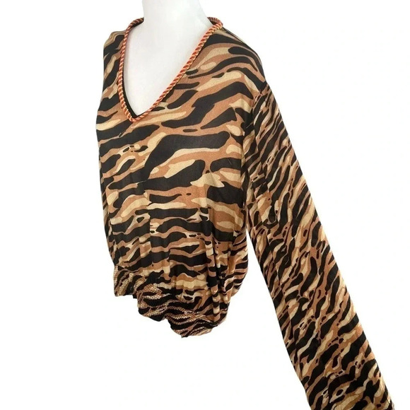 Anthropologie BLANK LONDON Patrice Balloon Sleeve Animal Print Blouse - MEDIUM - Picture 3 of 16